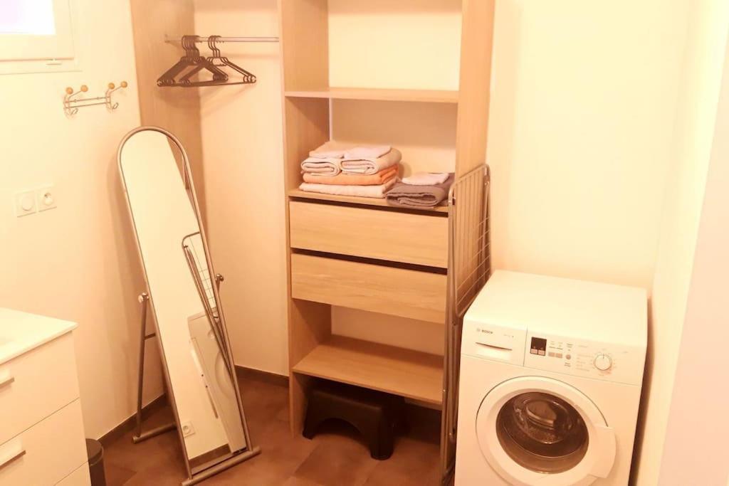 Logement Neuf Et Cosy Proche Centre Ville Chinon Exterior photo