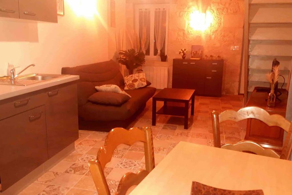 Logement Neuf Et Cosy Proche Centre Ville Chinon Exterior photo